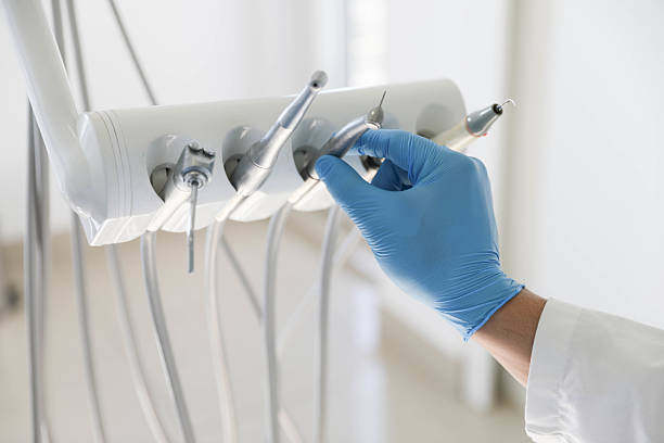 Professional Dental Crowns And Bridges technician working in Laurium, MI